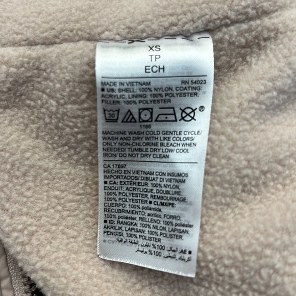 Old Navy Women’s‎ Vest - Picture 5 of 5